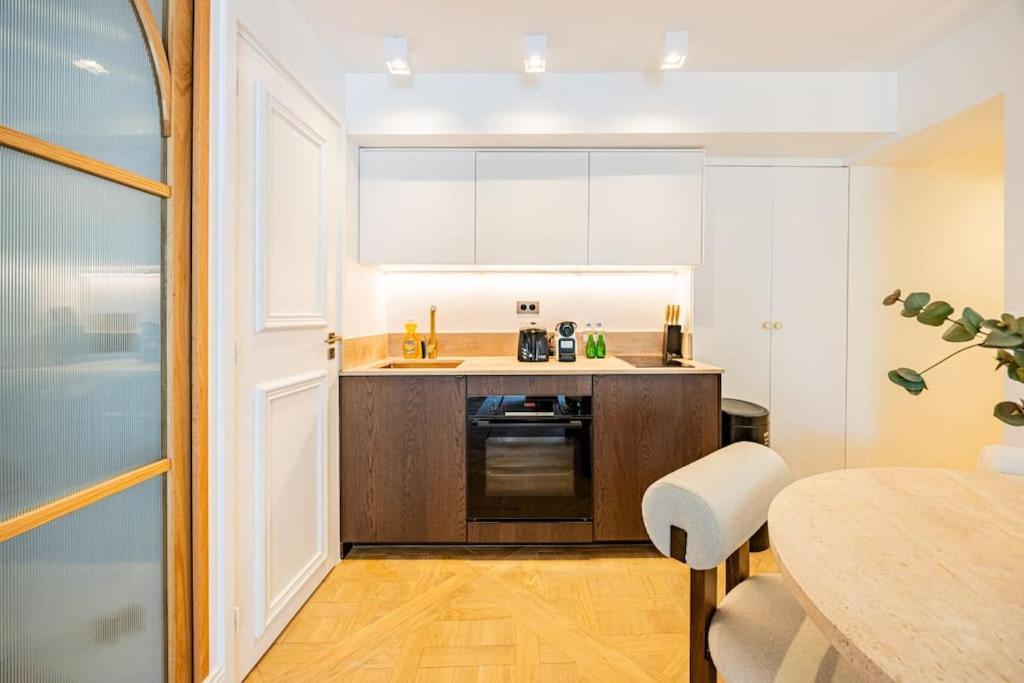 2bedrooms Sacree Coeur Place Du Tertre Montmartre Appartement Parijs